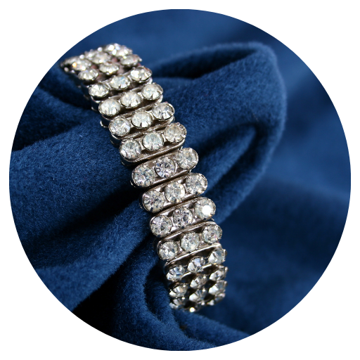 Bracelet 50% off